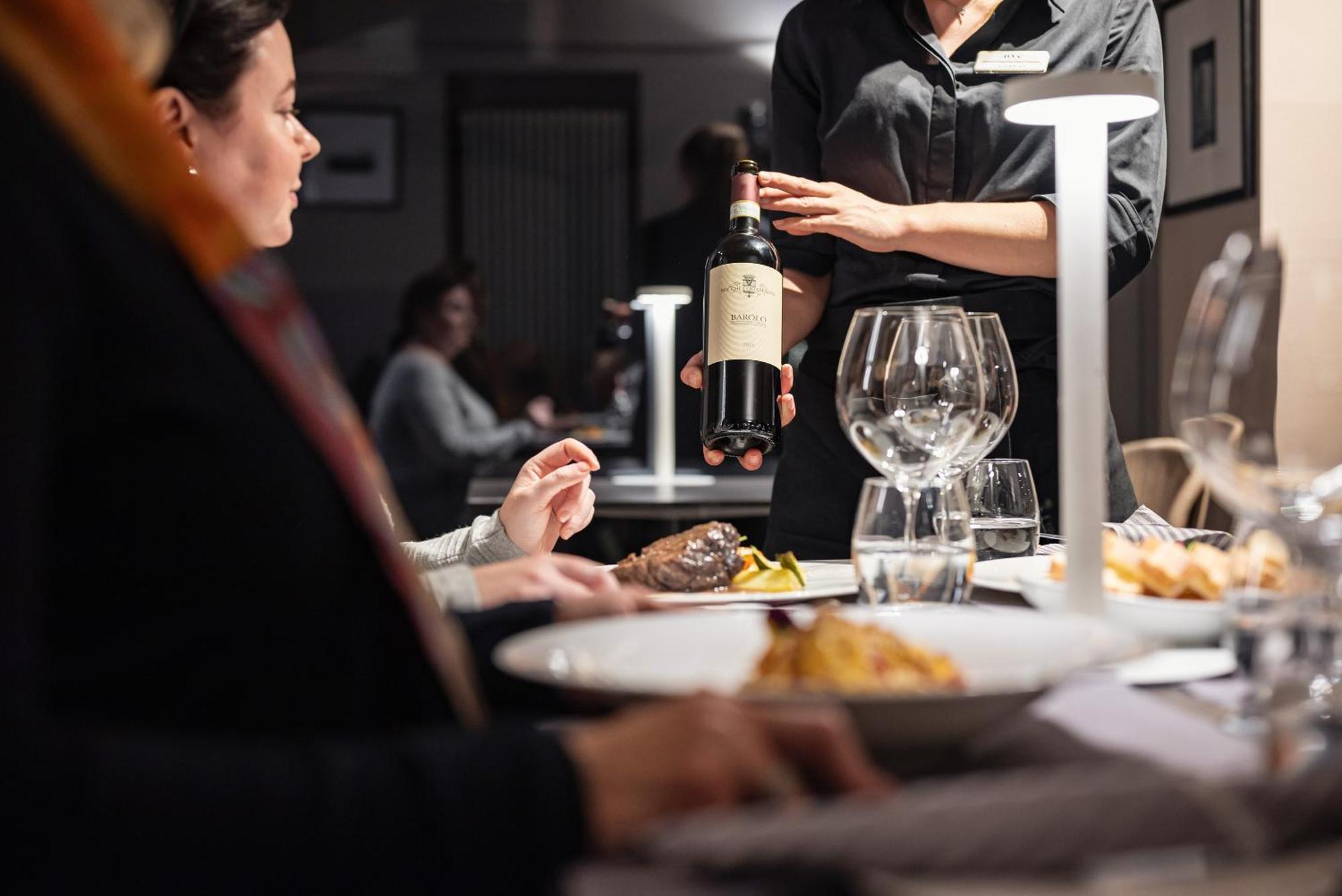 Uve Rooms & Wine Bar La Morra Eksteriør billede