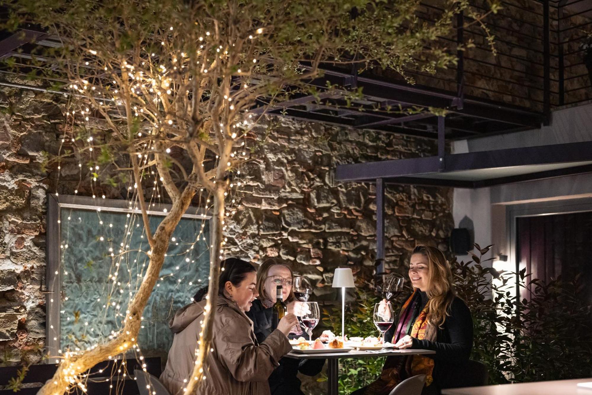Uve Rooms & Wine Bar La Morra Eksteriør billede