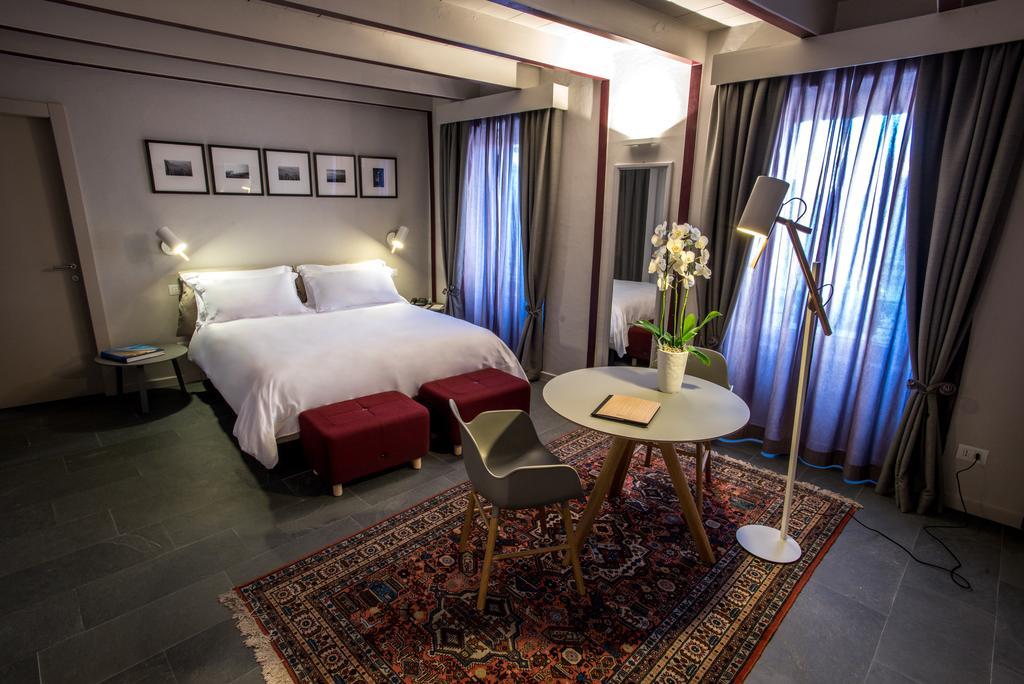 Uve Rooms & Wine Bar La Morra Eksteriør billede
